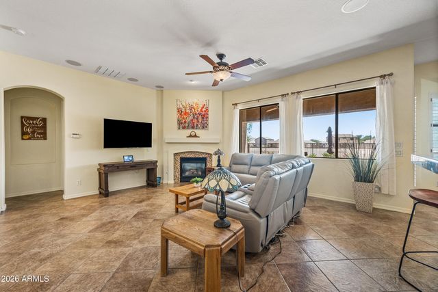 5637 W Carson Road, Laveen, AZ 85339