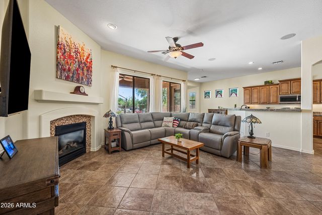 5637 W Carson Road, Laveen, AZ 85339
