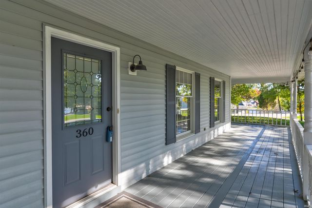 360 W Evergreen Plaza S, Santa Claus, IN 47579