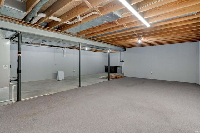 360 W Evergreen Plaza S, Santa Claus, IN 47579