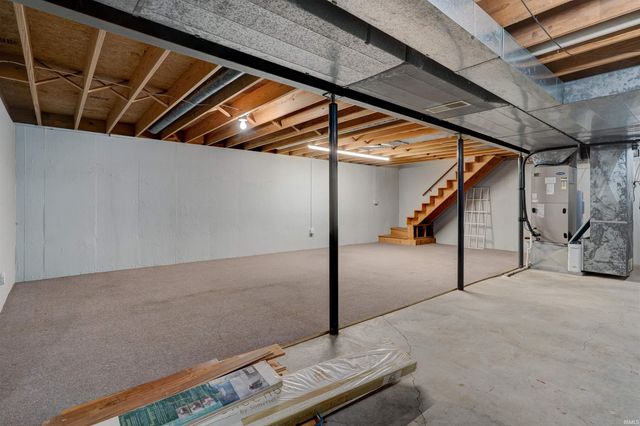 360 W Evergreen Plaza S, Santa Claus, IN 47579