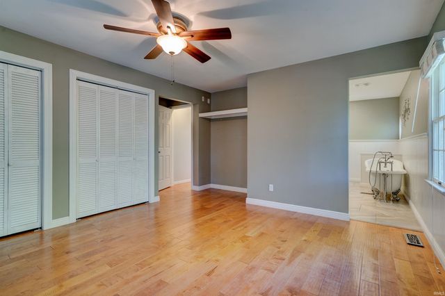 360 W Evergreen Plaza S, Santa Claus, IN 47579