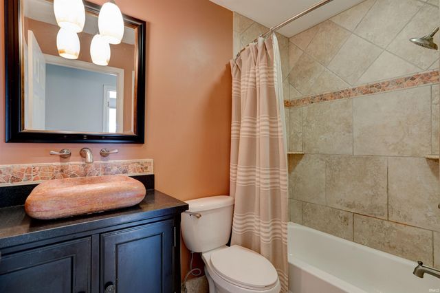 360 W Evergreen Plaza S, Santa Claus, IN 47579