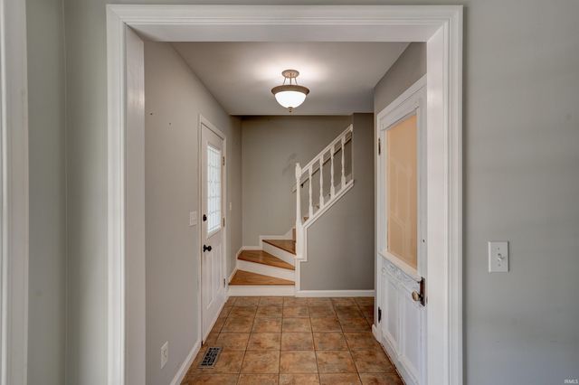 360 W Evergreen Plaza S, Santa Claus, IN 47579