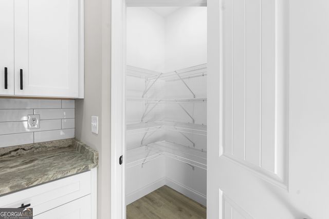 236 Beau Claire Circle, Byron, GA 31008