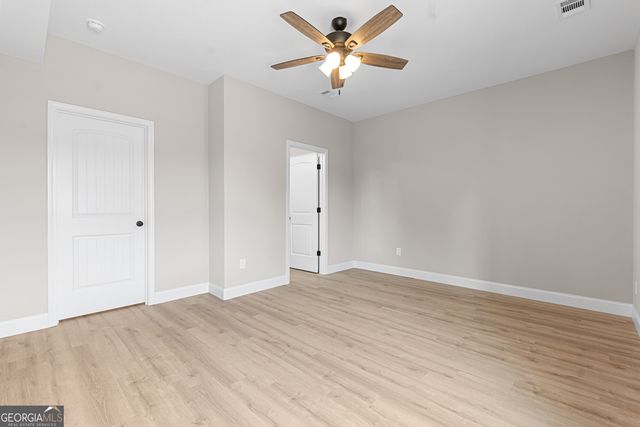 236 Beau Claire Circle, Byron, GA 31008