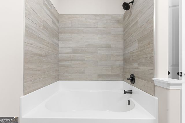 236 Beau Claire Circle, Byron, GA 31008