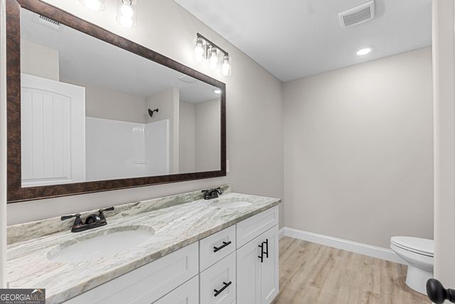 236 Beau Claire Circle, Byron, GA 31008