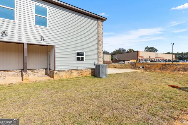 236 Beau Claire Circle, Byron, GA 31008