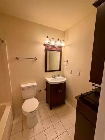 1527 E 76th Street, Tulsa, OK 74136