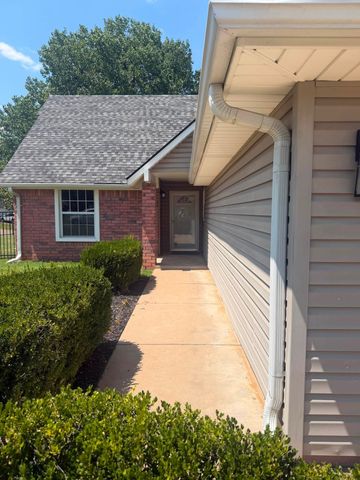 1527 E 76th Street, Tulsa, OK 74136