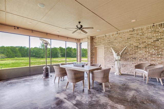 643 County Road 2255, Telephone, TX 75488