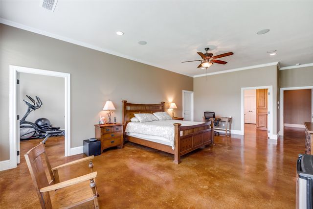 643 County Road 2255, Telephone, TX 75488