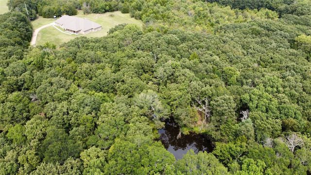 643 County Road 2255, Telephone, TX 75488