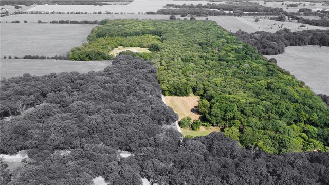 643 County Road 2255, Telephone, TX 75488