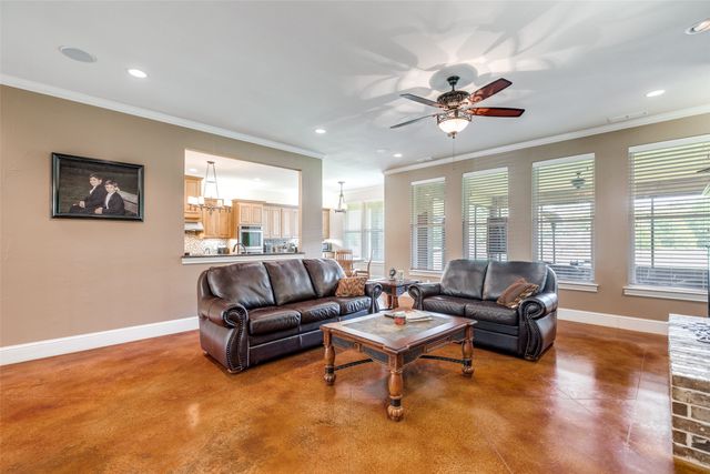 643 County Road 2255, Telephone, TX 75488