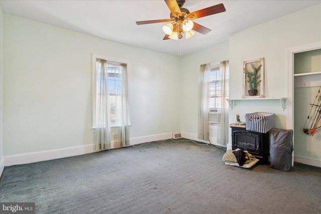 120 N MAIN ST, Saint Georges, DE 19733