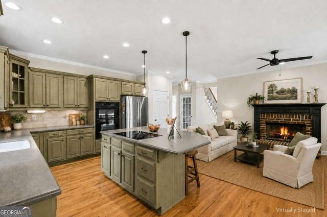 707 Inverness Way, Canton, GA 30115