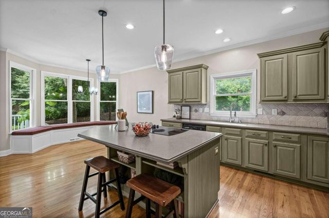 707 Inverness Way, Canton, GA 30115