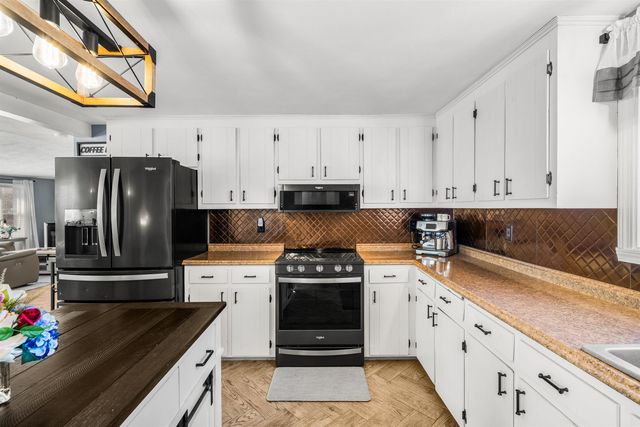 11 Liberty Street, Salem, NH 03079