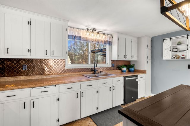 11 Liberty Street, Salem, NH 03079