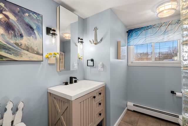 11 Liberty Street, Salem, NH 03079