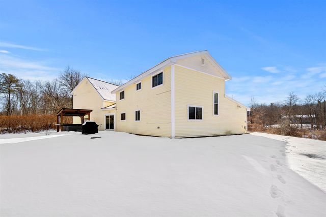 11 Liberty Street, Salem, NH 03079