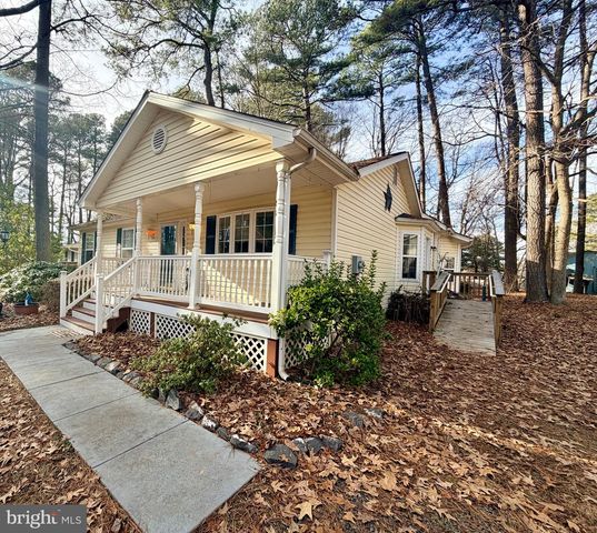 238 LEASON COVE DR, Lusby, MD 20657