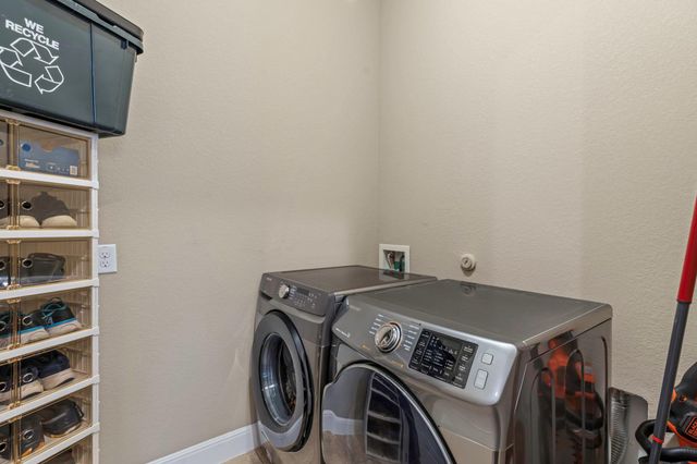 22409 Rock Wren RD, Spicewood, TX 78669