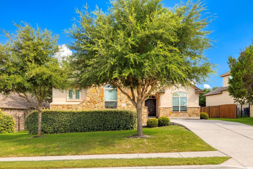 22409 Rock Wren RD, Spicewood, TX 78669