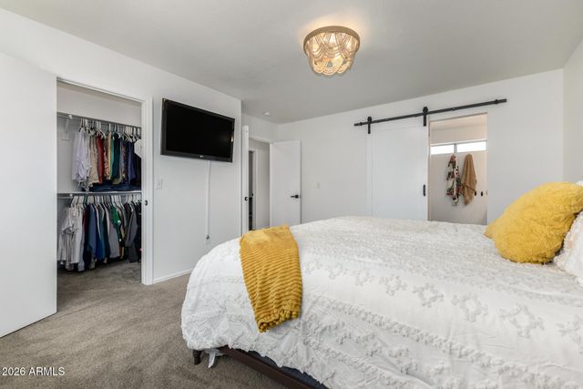 421 S ROBINS Way, Chandler, AZ 85225