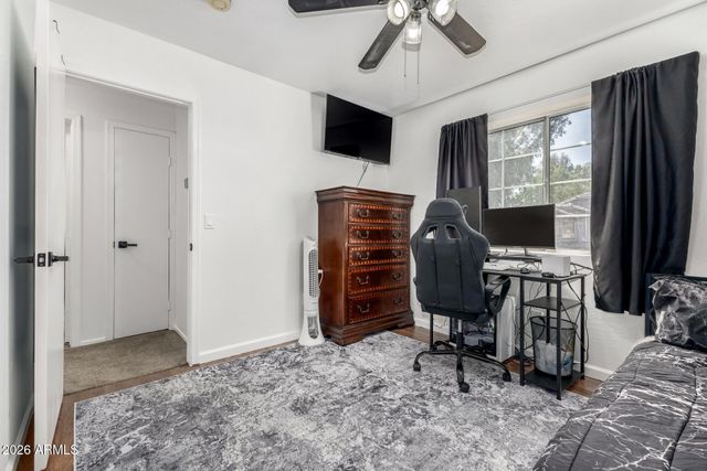 421 S ROBINS Way, Chandler, AZ 85225