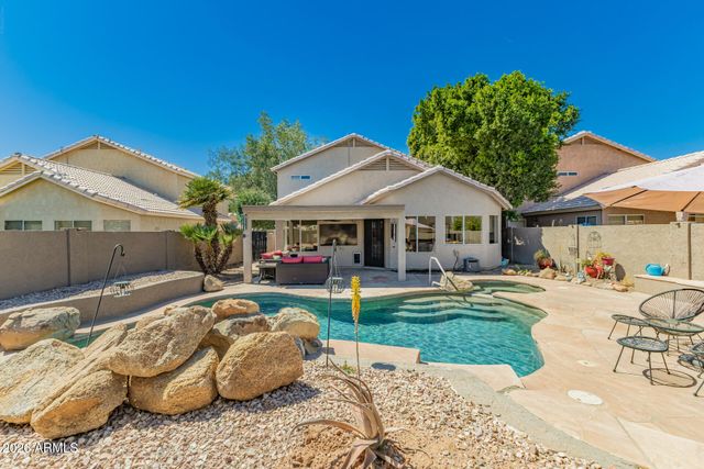 421 S ROBINS Way, Chandler, AZ 85225