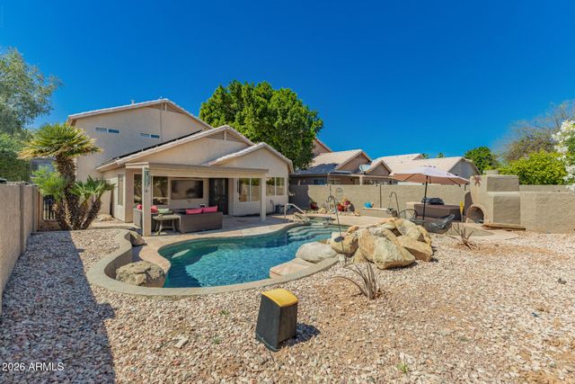 421 S ROBINS Way, Chandler, AZ 85225