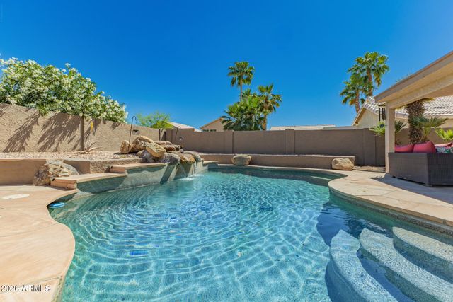 421 S ROBINS Way, Chandler, AZ 85225