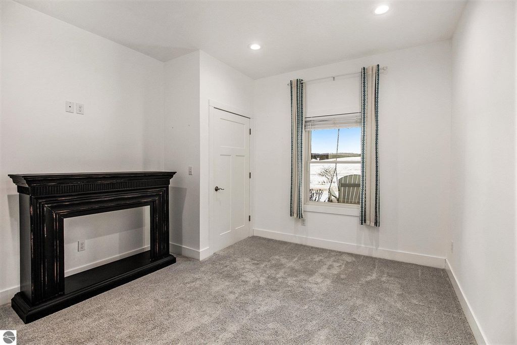 Image 13 of property listing at 23736 110th Avenue, Tustin, MI 49688