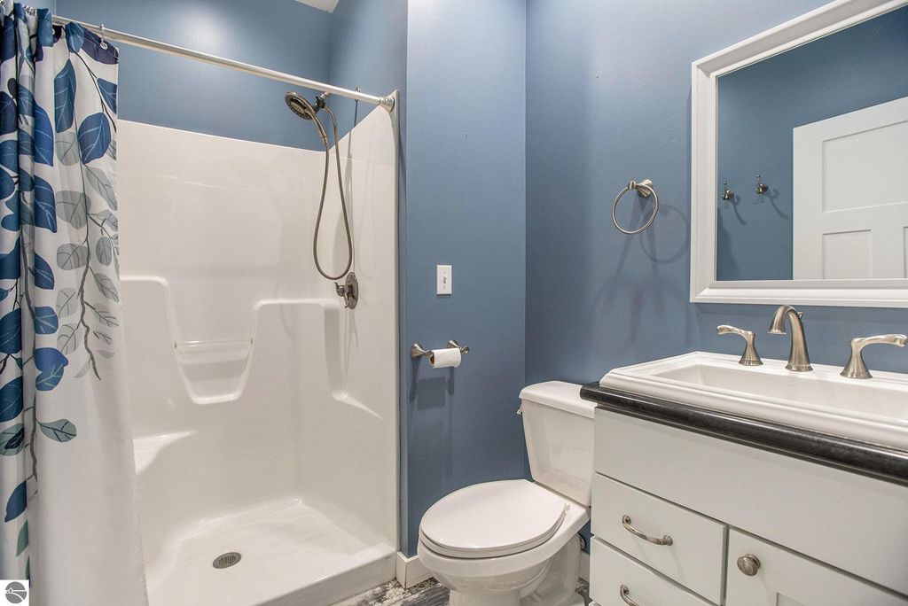 Image 14 of property listing at 23736 110th Avenue, Tustin, MI 49688