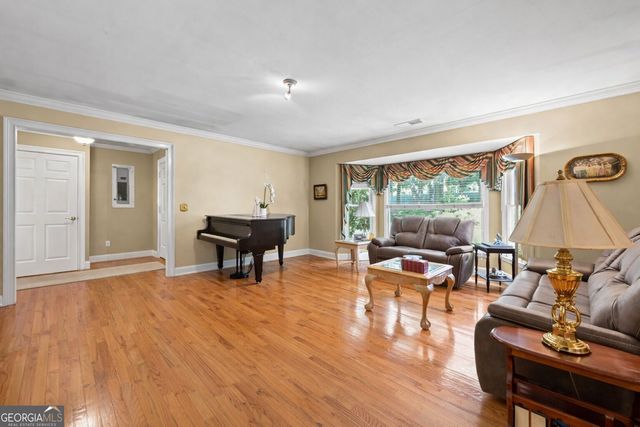 1530 Woodstock Road, Roswell, GA 30075
