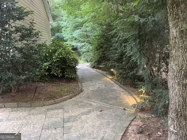 1530 Woodstock Road, Roswell, GA 30075