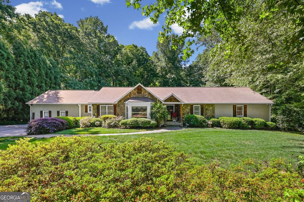 1530 Woodstock Road, Roswell, GA 30075
