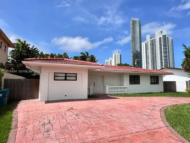 215 187th St, Sunny Isles Beach, FL 33160
