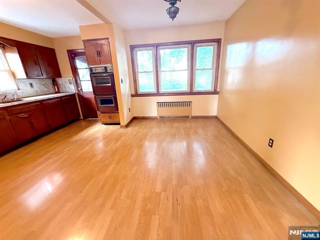 162 Sheridan Avenue, Clifton, NJ 07011