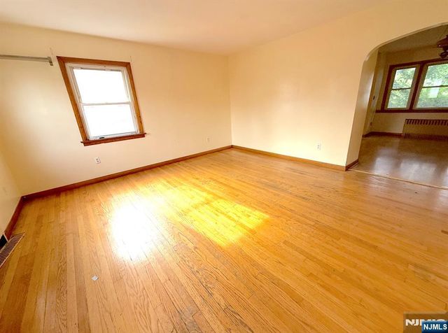 162 Sheridan Avenue, Clifton, NJ 07011