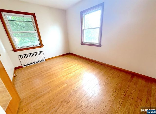 162 Sheridan Avenue, Clifton, NJ 07011