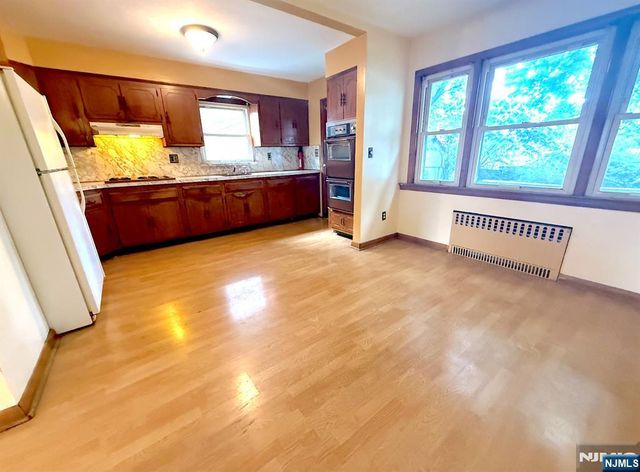 162 Sheridan Avenue, Clifton, NJ 07011