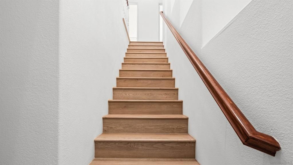 Image 12 of property listing at 8522 Old Stonefield Chase, San Diego, CA 92127