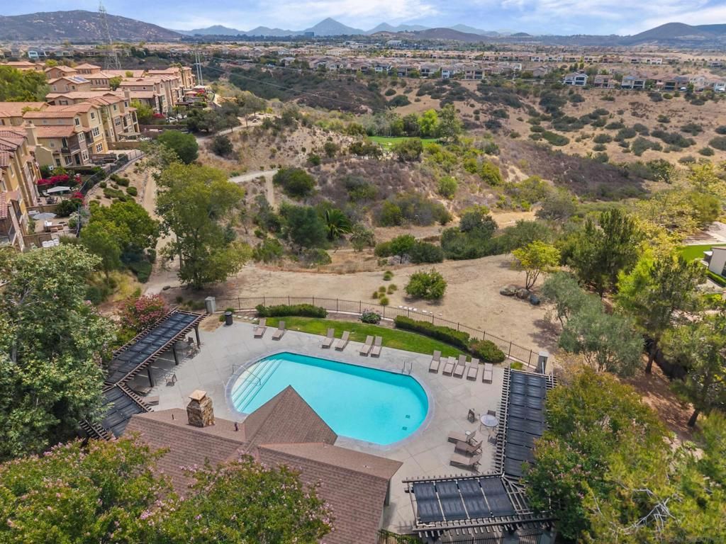 Image 15 of property listing at 8522 Old Stonefield Chase, San Diego, CA 92127