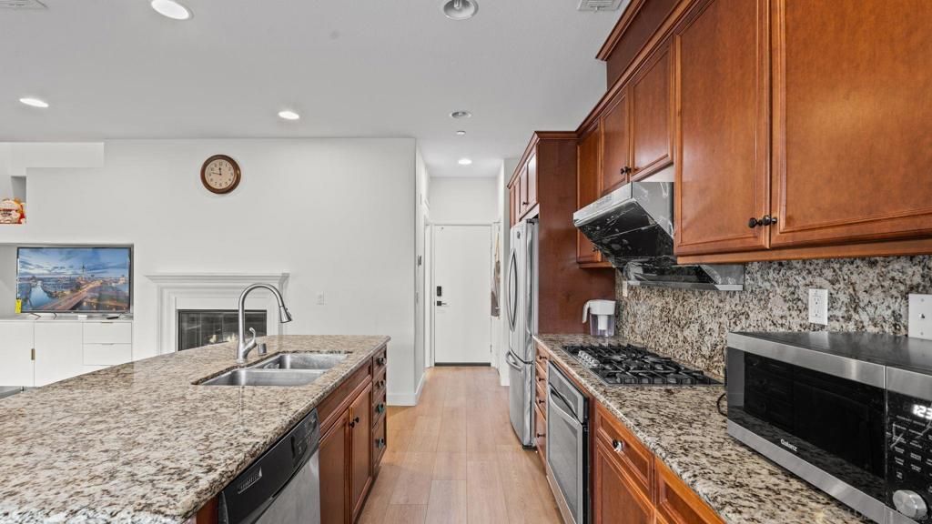Image 5 of property listing at 8522 Old Stonefield Chase, San Diego, CA 92127