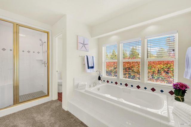 5050 Melissa Ln, Vacaville, CA 95688