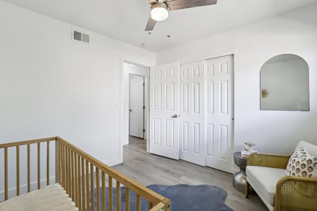 8321 Villaview Dr, Citrus Heights, CA 95621